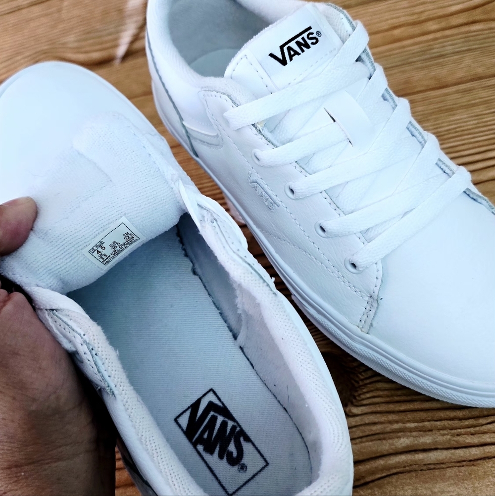 VANS Seldan Low Top Sneakers - Picture 9 of 9